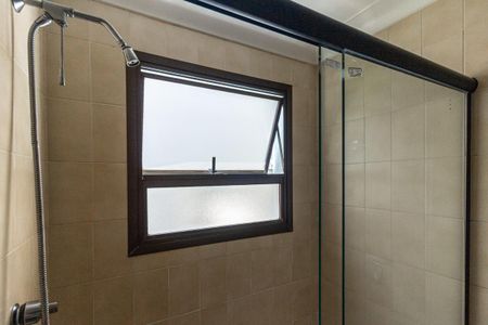 Apartamento à venda com 241m², 3 quartos e 4 vagasBanheiro da Suíte 2