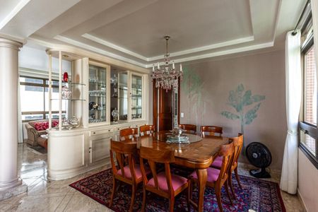 Apartamento à venda com 241m², 3 quartos e 4 vagasSala de Jantar