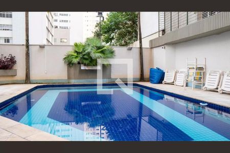 Apartamento à venda com 241m², 3 quartos e 4 vagasPiscina