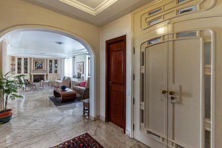 Apartamento à venda com 241m², 3 quartos e 4 vagasEntrada da Sala