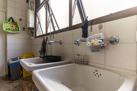 Apartamento à venda com 241m², 3 quartos e 4 vagasÁrea de Serviço