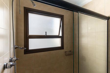 Apartamento à venda com 241m², 3 quartos e 4 vagasBanheiro da Suíte 3