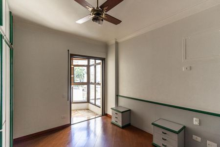 Apartamento à venda com 241m², 3 quartos e 4 vagas Suíte 3
