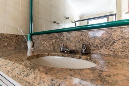 Apartamento à venda com 241m², 3 quartos e 4 vagasBanheiro da Suíte 3