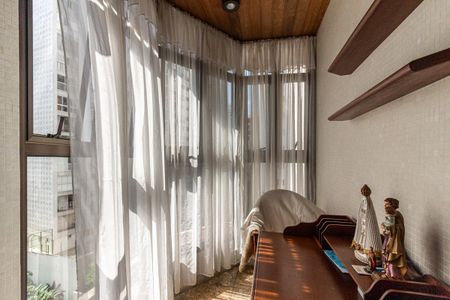 Apartamento à venda com 241m², 3 quartos e 4 vagasVaranda da Suíte 1