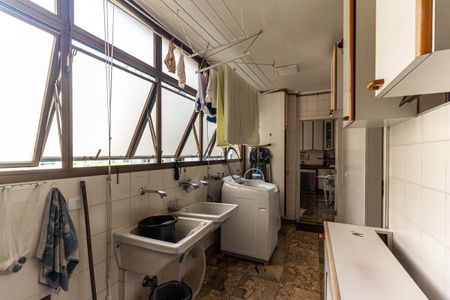 Apartamento à venda com 241m², 3 quartos e 4 vagasÁrea de Serviço