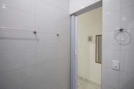 Casa para alugar com 52m², 1 quarto e sem vaga Casa para alugar com 52m², 1 quarto e sem vagaBanheiro