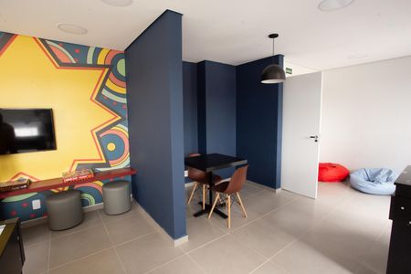 Apartamento à venda com 38m², 2 quartos e sem vagaÁrea comum