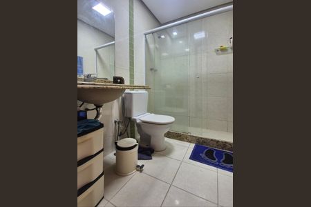 Apartamento à venda com 169m², 3 quartos e 4 vagasBanheiro da Suíte 2