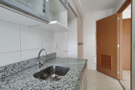 Apartamento à venda com 67m², 2 quartos e 1 vagaCozinha - Armários