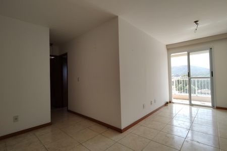 Apartamento à venda com 67m², 2 quartos e 1 vagaSala