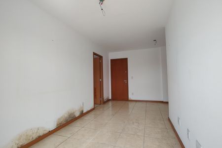 Apartamento à venda com 67m², 2 quartos e 1 vagaSala