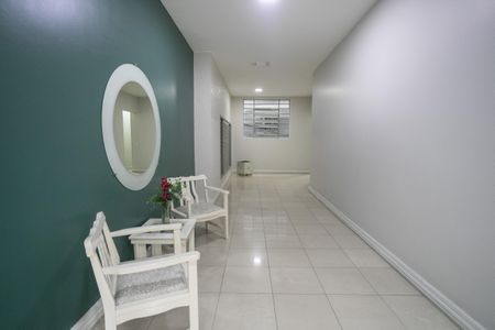 Apartamento à venda com 78m², 2 quartos e 2 vagasHall de entrada