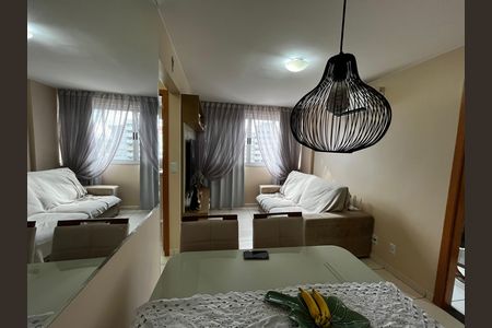 Apartamento à venda com 48m², 2 quartos e 1 vaga Apartamento à venda com 48m², 2 quartos e 1 vagaSala