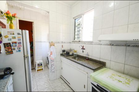 Apartamento à venda com 74m², 2 quartos e sem vagaCozinha
