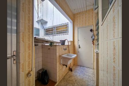 Apartamento à venda com 70m², 2 quartos e 1 vagaÁrea de Serviço