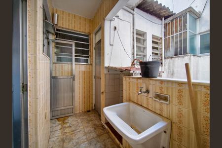 Apartamento à venda com 70m², 2 quartos e 1 vagaÁrea de Serviço