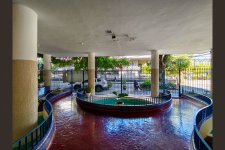 Apartamento à venda com 70m², 2 quartos e 1 vagaFachada e portaria