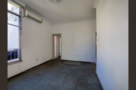 Apartamento à venda com 70m², 2 quartos e 1 vagaSala