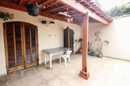 Casa à venda com 205m², 5 quartos e 3 vagasVaranda casa 1