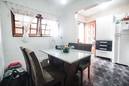 Casa à venda com 205m², 5 quartos e 3 vagasCozinha casa 2