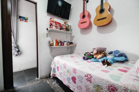 Casa à venda com 205m², 5 quartos e 3 vagasQuarto 2