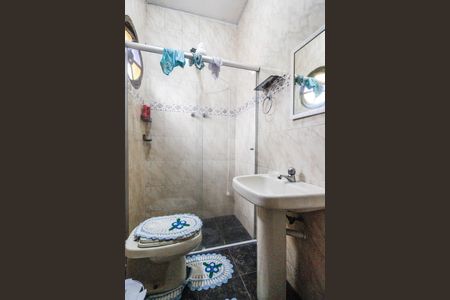 Casa à venda com 205m², 5 quartos e 3 vagasSuíte casa 1