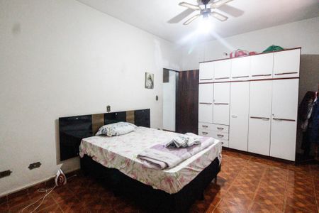 Casa à venda com 205m², 5 quartos e 3 vagasQuarto 2 casa 1