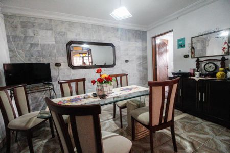 Casa à venda com 205m², 5 quartos e 3 vagasCozinha casa 1