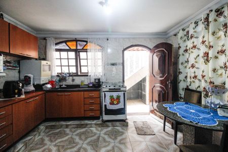 Casa à venda com 205m², 5 quartos e 3 vagasCozinha casa 1