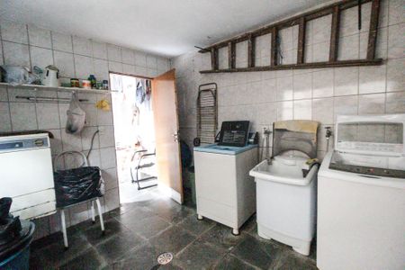 Casa à venda com 205m², 5 quartos e 3 vagasÁrea de serviço casa 1