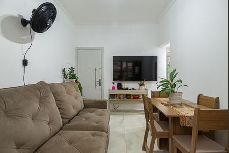 Apartamento para alugar com 76m², 2 quartos e 1 vagaSala