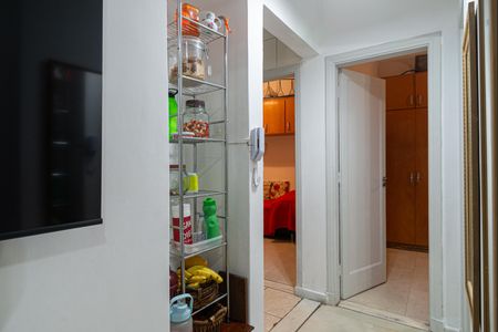 Apartamento para alugar com 76m², 2 quartos e 1 vagaCorredor