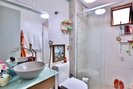 Apartamento à venda com 68m², 2 quartos e 1 vaga Apartamento à venda com 68m², 2 quartos e 1 vagaBanheiro