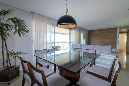 Apartamento à venda com 137m², 3 quartos e 3 vagasSala