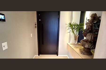 Apartamento à venda com 247m², 3 quartos e 3 vagasHall de entrada