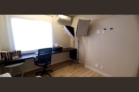 Apartamento à venda com 247m², 3 quartos e 3 vagasQuarto 1 - Escritório