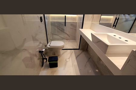 Apartamento à venda com 247m², 3 quartos e 3 vagasBanheiro Social