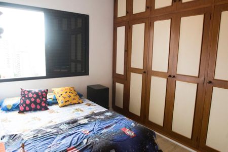 Apartamento à venda com 287m², 3 quartos e 4 vagas Apartamento à venda com 287m², 3 quartos e 4 vagasQuarto 2