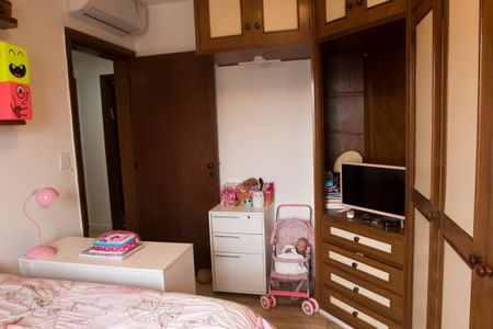 Apartamento à venda com 287m², 3 quartos e 4 vagas Apartamento à venda com 287m², 3 quartos e 4 vagasQuarto 3