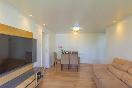 Apartamento à venda com 107m², 3 quartos e 1 vaga Apartamento à venda com 107m², 3 quartos e 1 vagaSala
