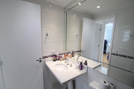 Apartamento à venda com 92m², 3 quartos e 2 vagasBanheiro