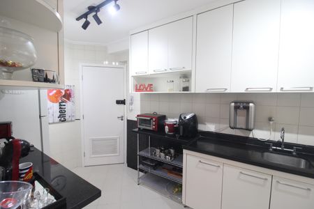 Apartamento à venda com 92m², 3 quartos e 2 vagasCozinha