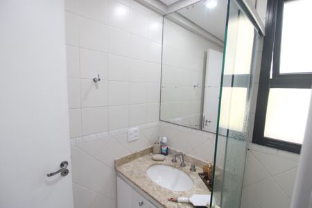 Apartamento à venda com 92m², 3 quartos e 2 vagasBanheiro da Suíte 