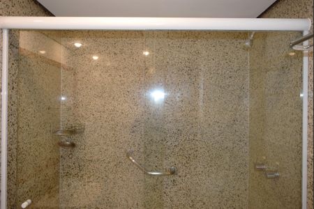 Studio à venda com 32m², 1 quarto e 1 vagaStudio- banheiro