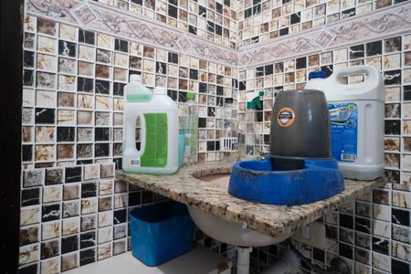 Casa à venda com 169m², 3 quartos e 2 vagasBanheiro 2