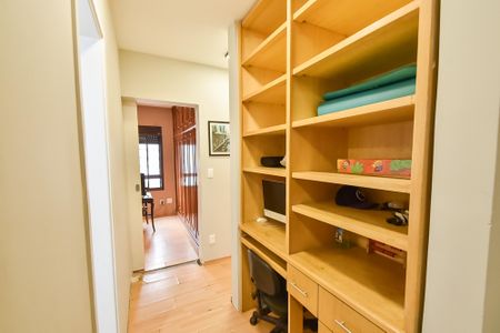 Apartamento à venda com 90m², 3 quartos e 2 vagasCorredor