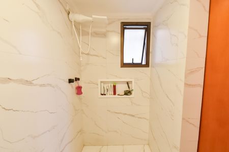 Apartamento à venda com 90m², 3 quartos e 2 vagasBanheiro da suíte