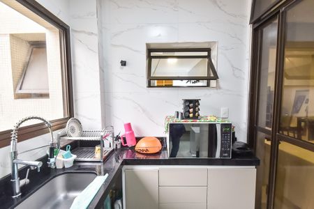 Apartamento à venda com 90m², 3 quartos e 2 vagasCozinha