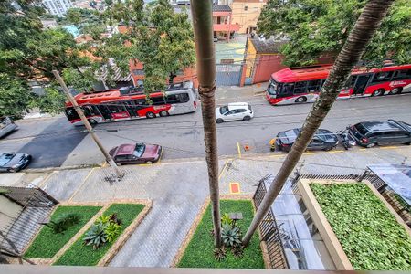 Apartamento para alugar com 87m², 3 quartos e 1 vagaSacada